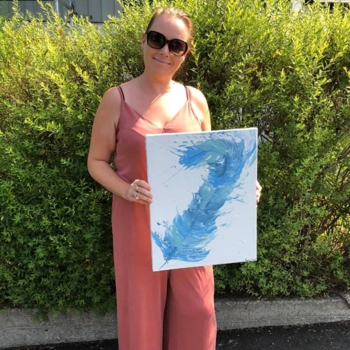 Fjær maleri. Maleri av blå fjær. Kunstner maler på bestilling.