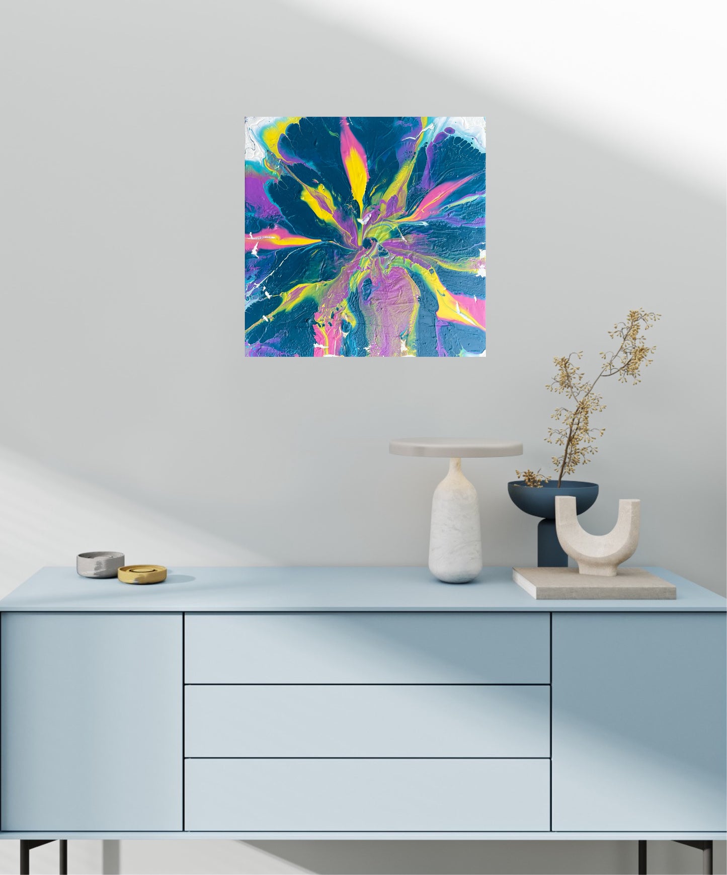 Fargerikt bilde til vegg i blå, gul og lilla. Original kunst til stue