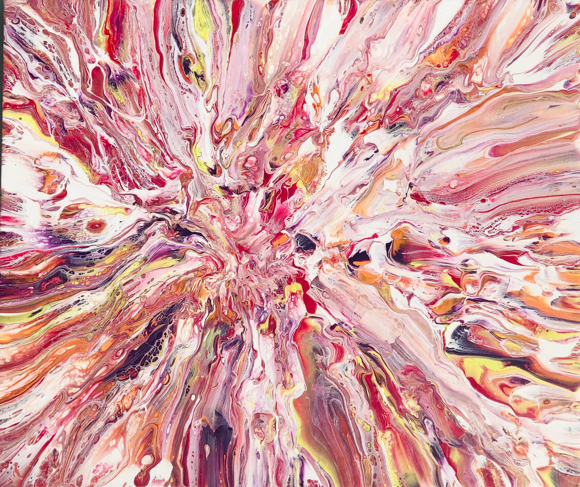 Fargerikt maleri i et fargerikt hjem. Inspirasjon til hjemmedekor. Original kunst på nett. 