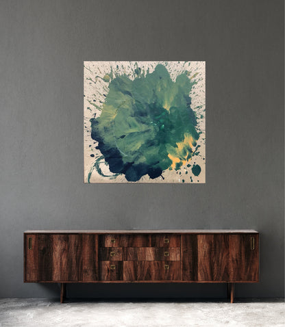 Stort fargerikt maleri som harmonerer med veggen. Original kunst av Bergenskunster Naysha. 