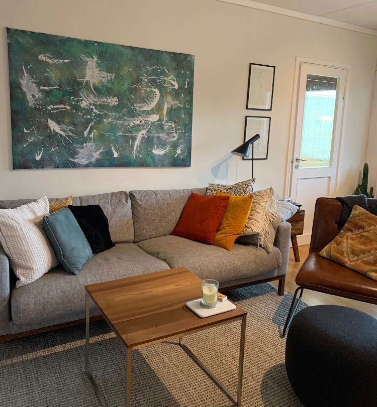 Stort maleri til over sofaen. Original kunst av bergenskunstner naysha.