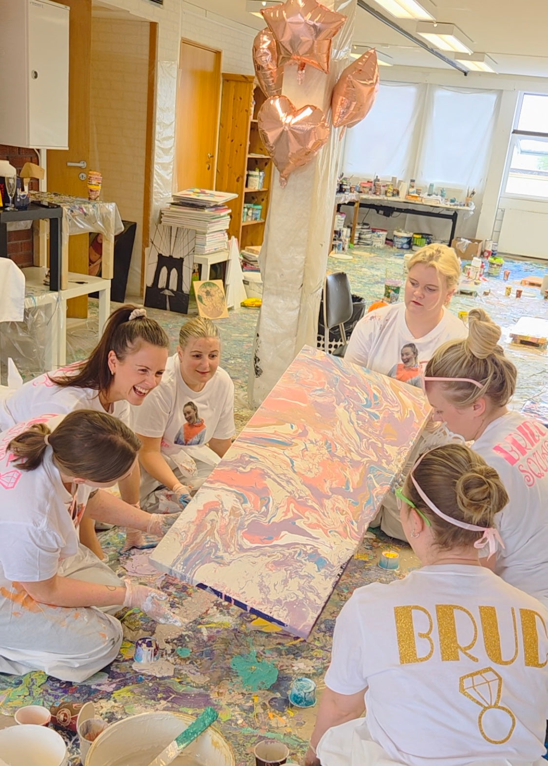 Utdrikningslag Malekurs i Acrylic Pouring i Bergen
